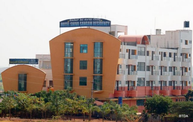 hotelshivasangam.jpg