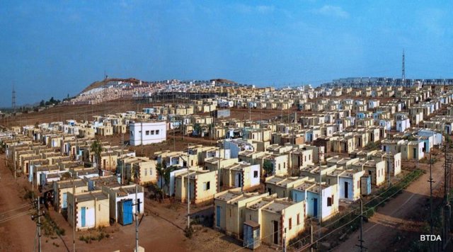 sheds.jpg
